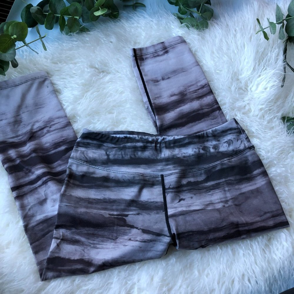 REI Prana Roxanne Marble Leggings Medium Tie Dye Marbleized Tight Crop Capri - Picture 2 of 5